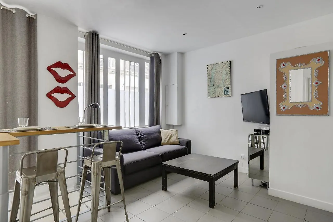 170 Suite Angouleme Large Duplex Style Apt With1 Bdr Paris Central
